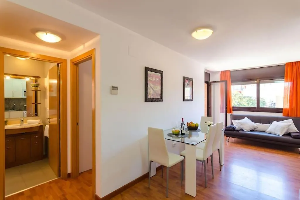 Apto. Corona 5 Huespedes Lloret de Mar Daire